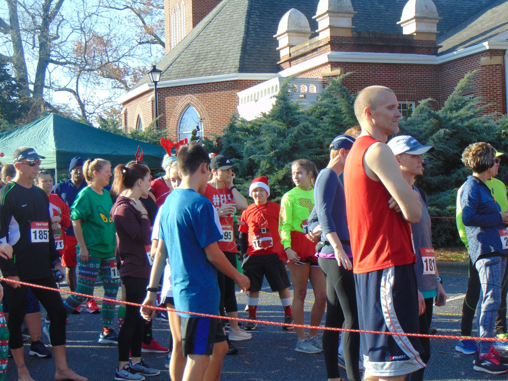 Jingle Run 5K (3).JPG